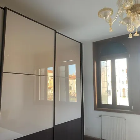 Marina Grand Canal Apartament